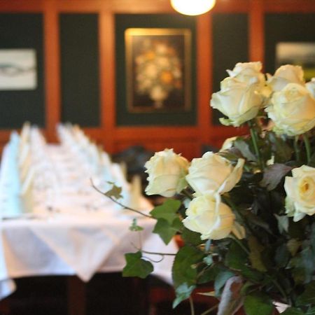 Hotel Bramen โคลเธ่น ภายนอก รูปภาพ